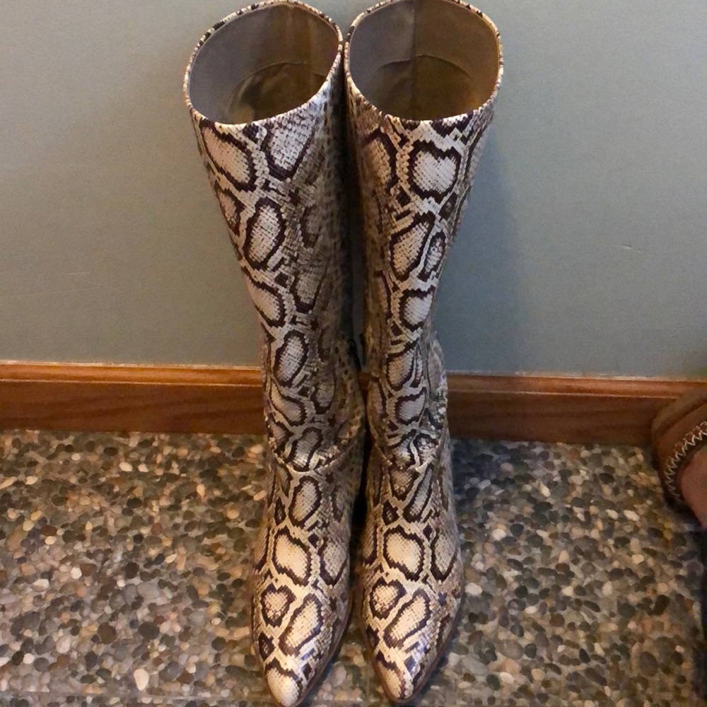 Breanna knee-high boot...worn 1x